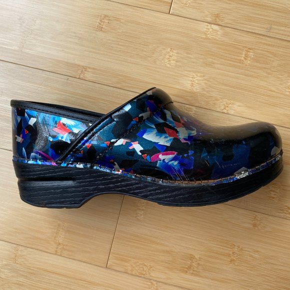 Dansko Clogs - Picture 2 of 4